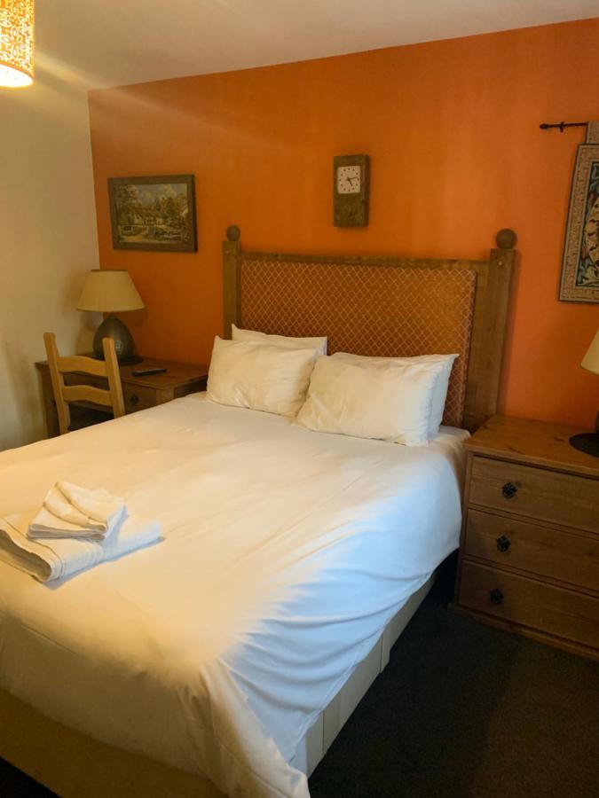 Shrivenham The Barrington Arms Hotel מראה חיצוני תמונה